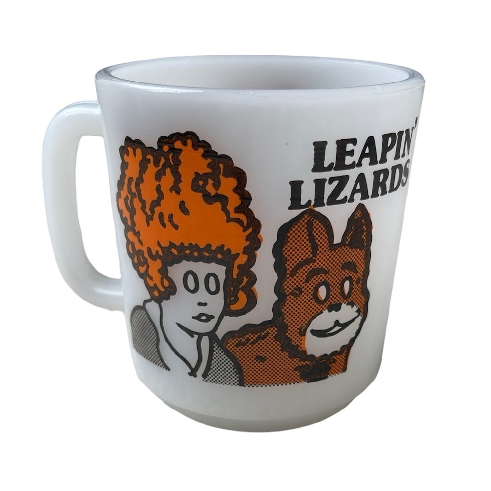 Vintage Little Orphan Annie Milk Glass Mug Leapin’ Lizards